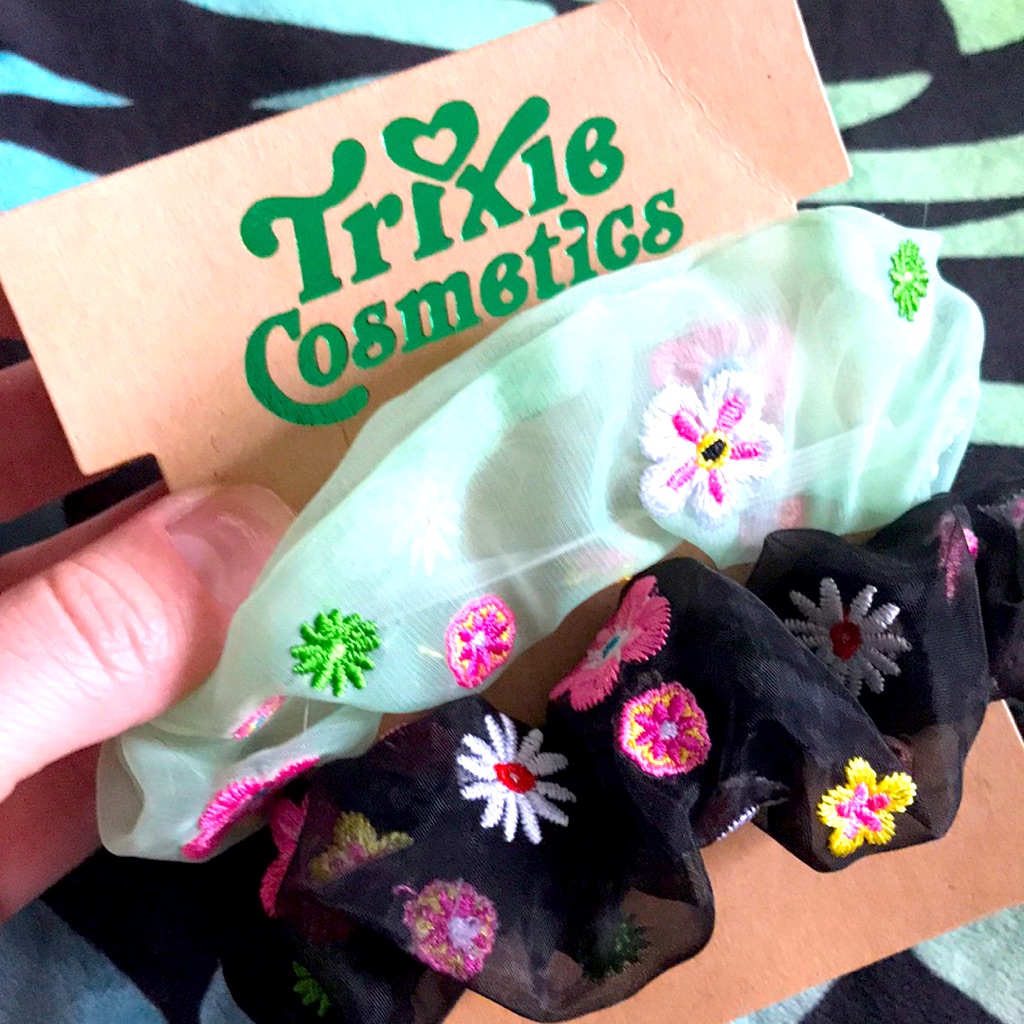 Bnip! Never Worn!Trixie Cosmetics Rare!So!Hard To Get!Scrunchies Set!